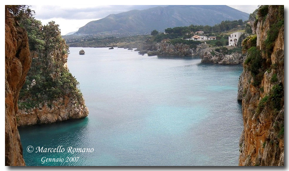 Istanti di Sicilia: alla scoperta di un''isola sterminata